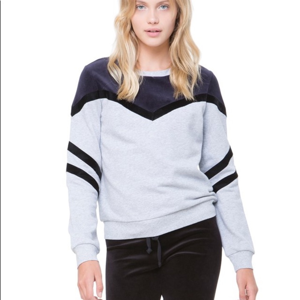 NWT JUICY COUTURE CREW NECK PULLOVER